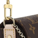 Louis Vuitton Monogram Favorite M40718 Brown